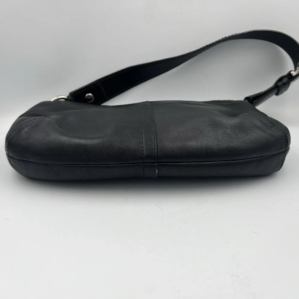 Y2K Coach Leather SOHO Shoulder Hobo Bag Purse Black Silver Buckle D1063-F13105